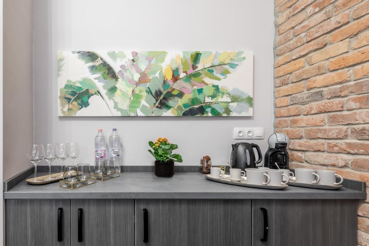 Stunning Apartment In The Hearth Of Budapest Bagian luar foto