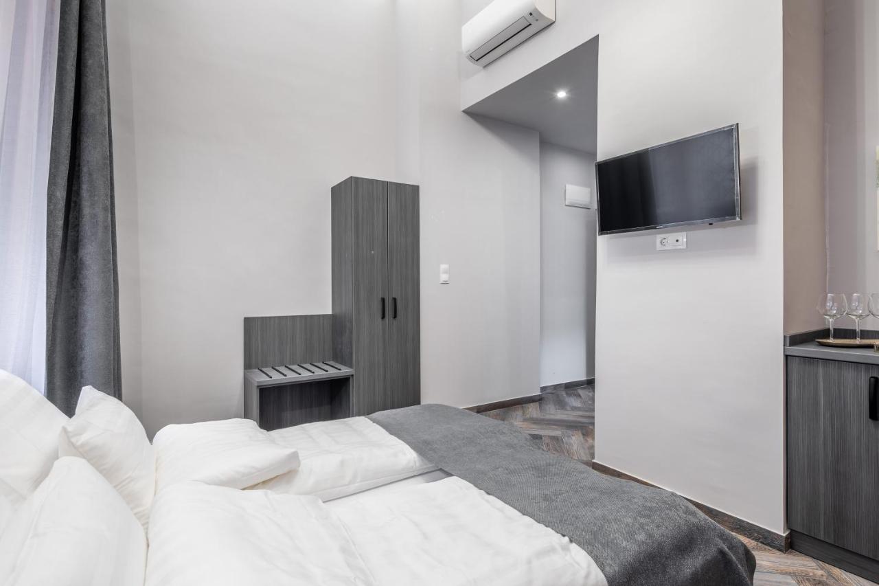 Stunning Apartment In The Hearth Of Budapest Bagian luar foto