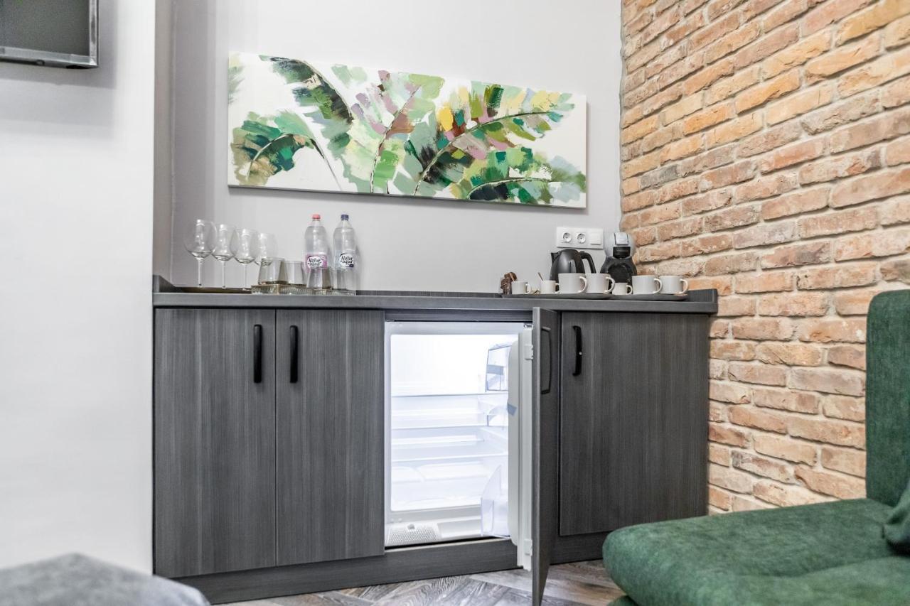 Stunning Apartment In The Hearth Of Budapest Bagian luar foto